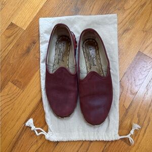 Sabah in Port, Women’s Size 40 (8.5-9)